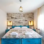 Hotel Monat