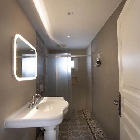 Monat 2* Alaçatı