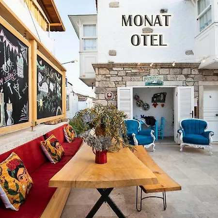 Monat Alaçatı