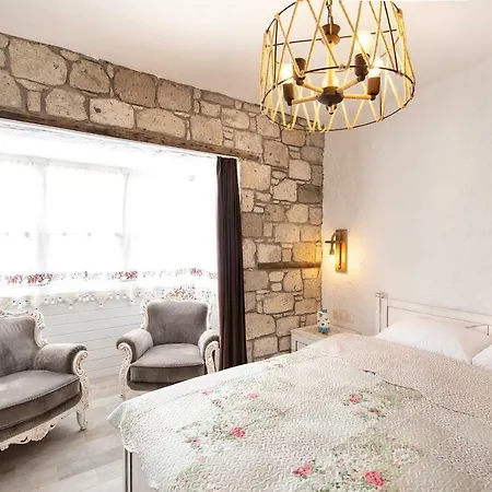 Hotel Monat